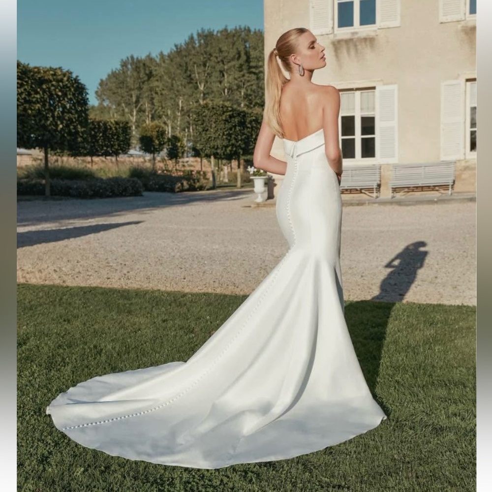New, Never Worn - Justin Alexander Sincerity 44456 Wedding Gown - Picture 2 of 5